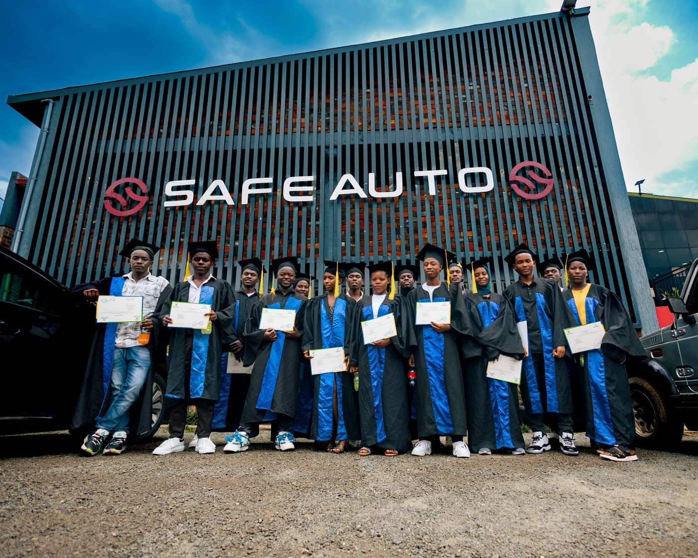 Safe Auto Garage workshop — technicians at work (1)